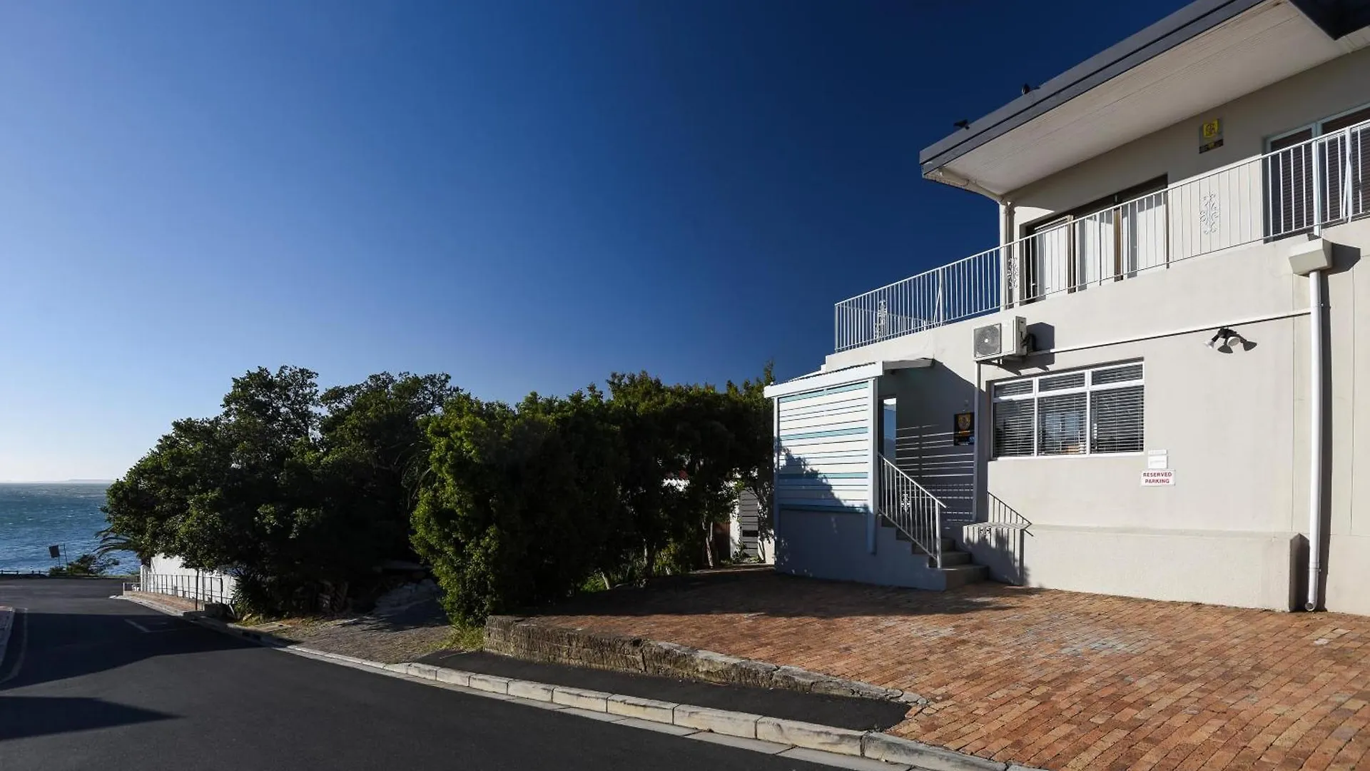 Die Badhuis, For Fabulous Living! Sleeps 4, Private Pool Gordonʼs Bay Ferienhaus