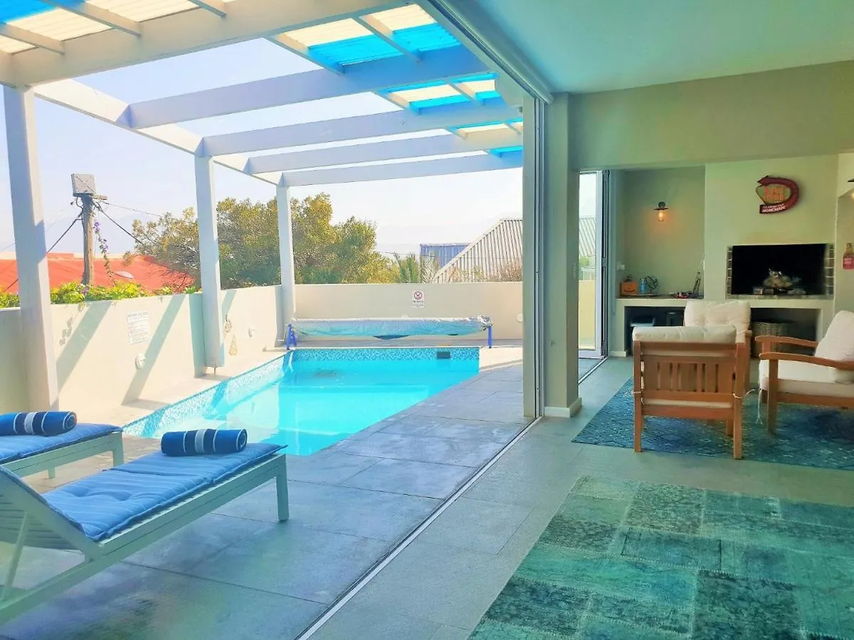 Ferienhaus Die Badhuis, For Fabulous Living! Sleeps 4, Private Pool Gordonʼs Bay